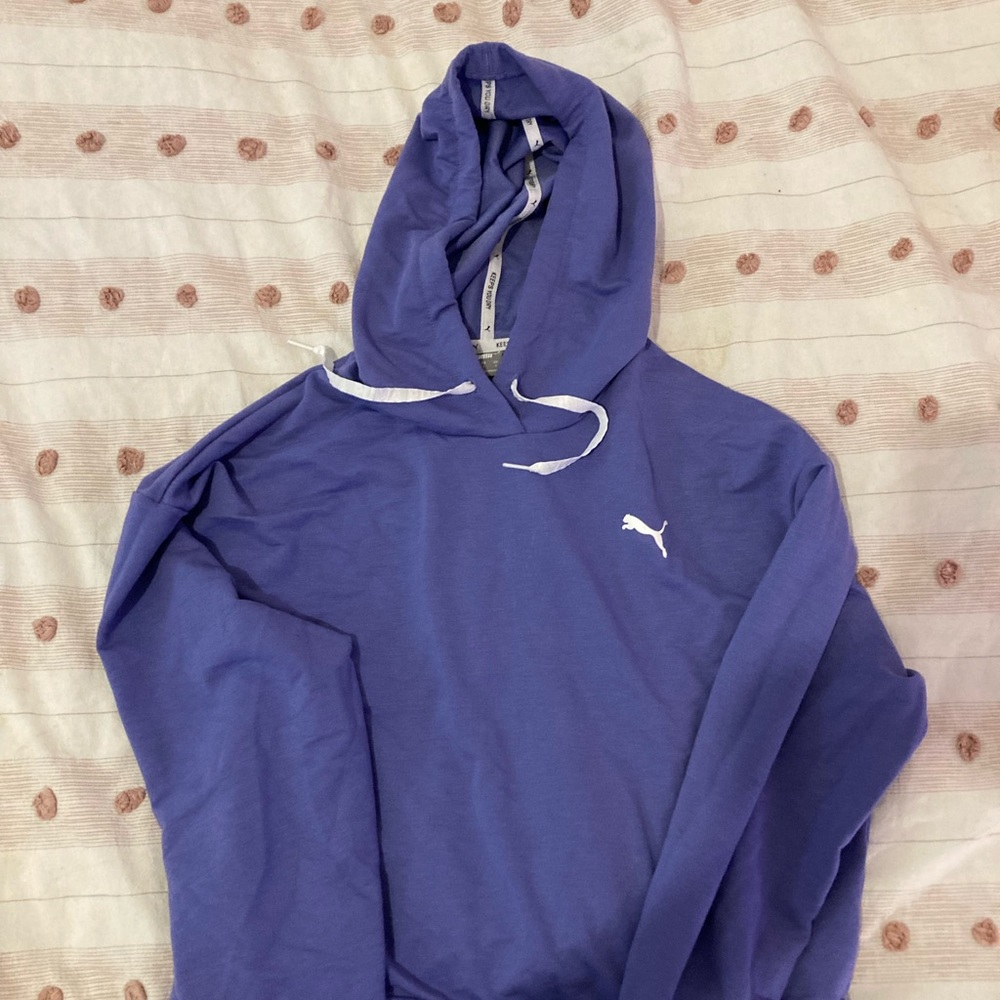 puma sweatshirt (semi-cropped)
